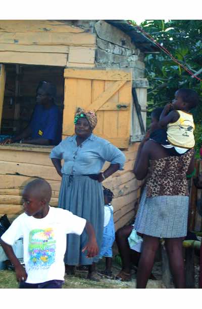 Mis Sonia came up and cooked for the party, feeding hundreds of people. We gave her a very nice bible in thanks, as she would not accept pay.